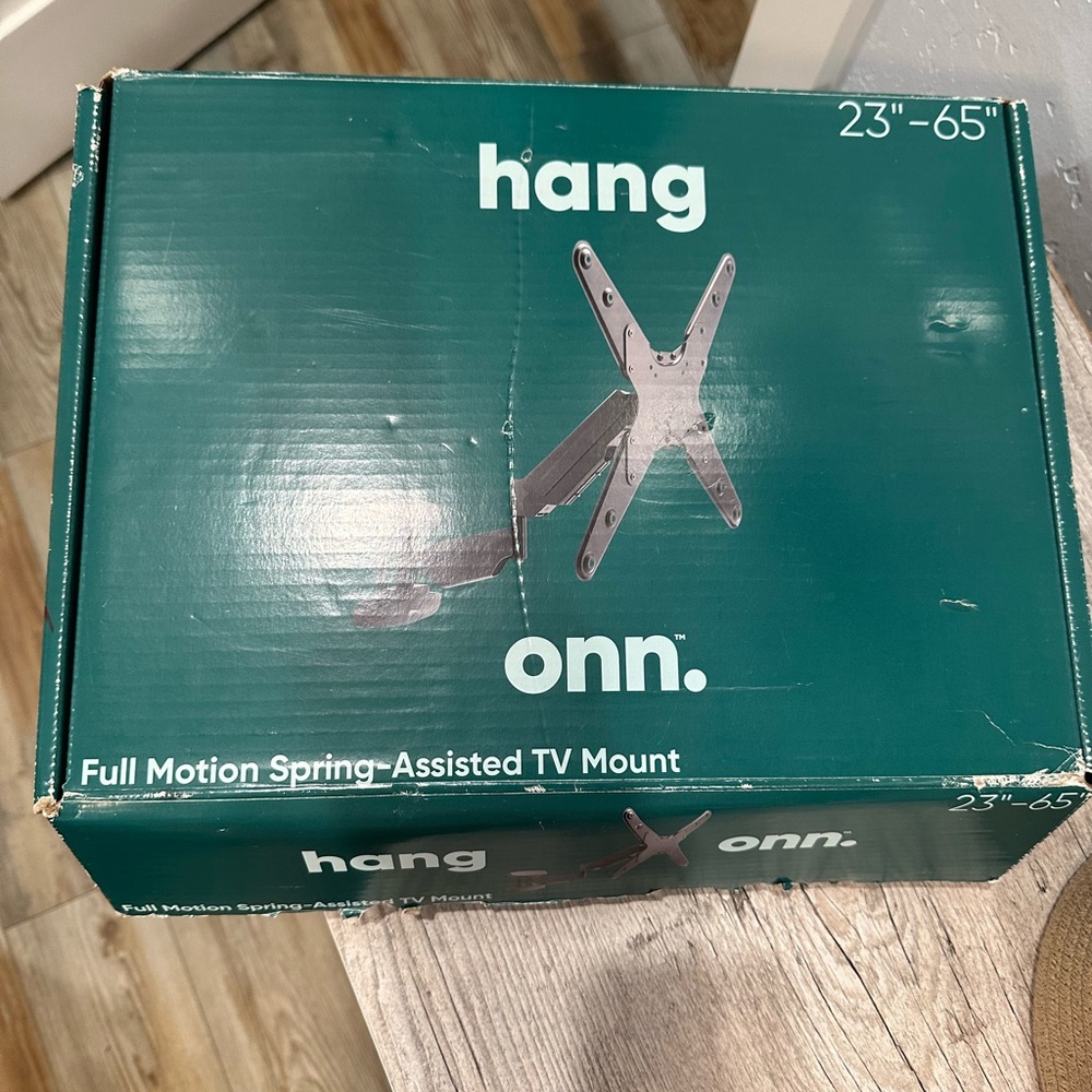 NEW!!! Full Motion TV Mount in Black